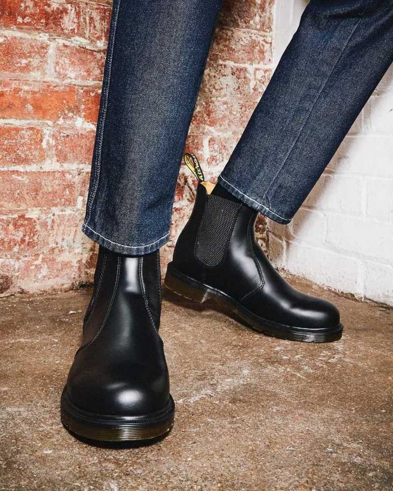 Dr Martens 2976 Smooth Leather Chelsea Boots Boots Black | 10274BLIA