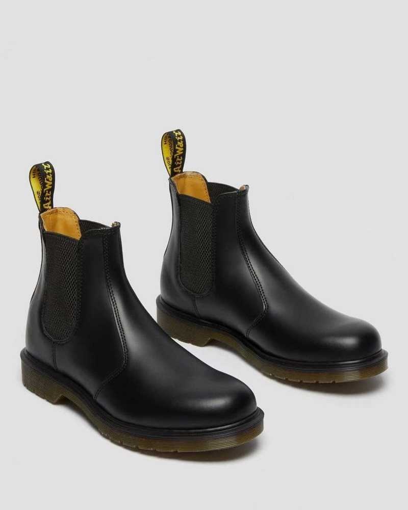 Dr Martens 2976 Smooth Leather Chelsea Boots Boots Black | 10274BLIA