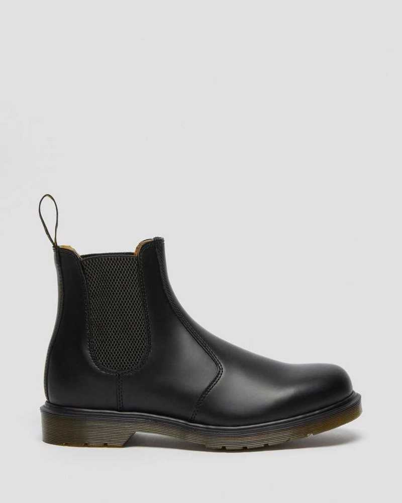 Dr Martens 2976 Smooth Leather Chelsea Boots Boots Black | 10274BLIA